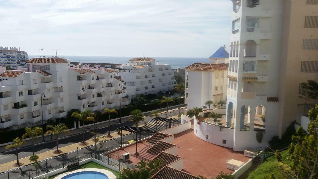Puerto Deportivo Estepona Bagian luar foto