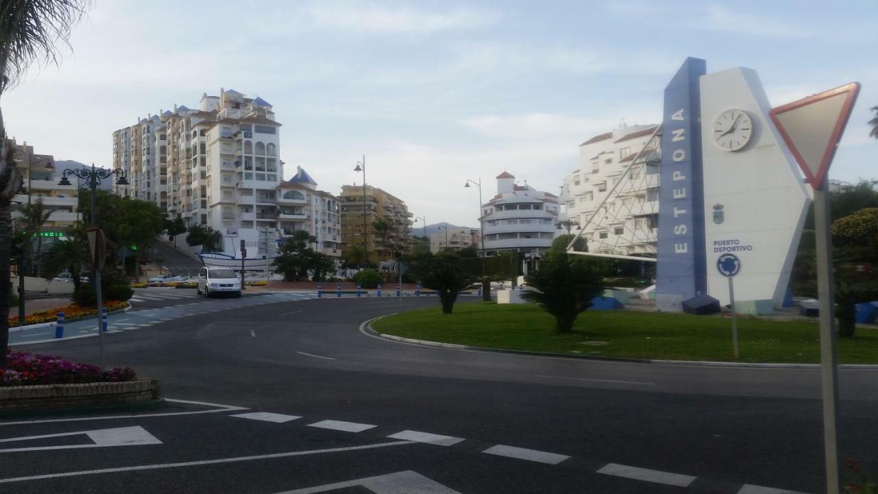 Puerto Deportivo Estepona Bagian luar foto